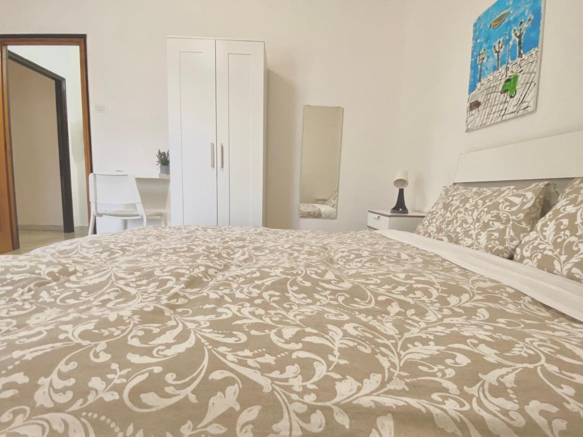 Guest House Service - Express Airport Apartment Modugno Dış mekan fotoğraf